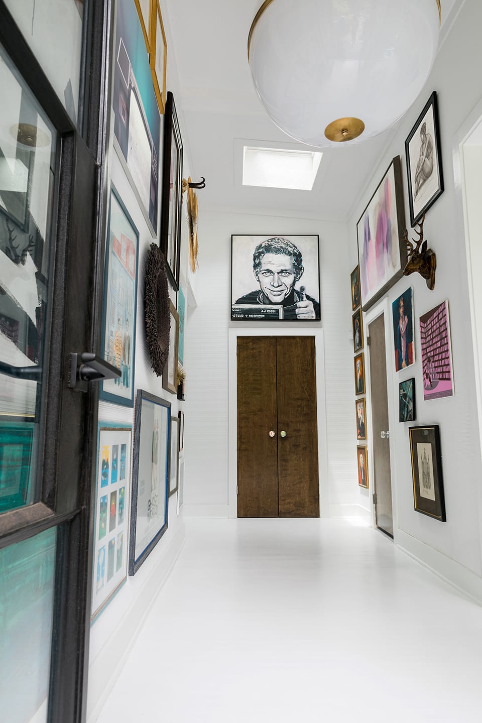 Art gallery foyer