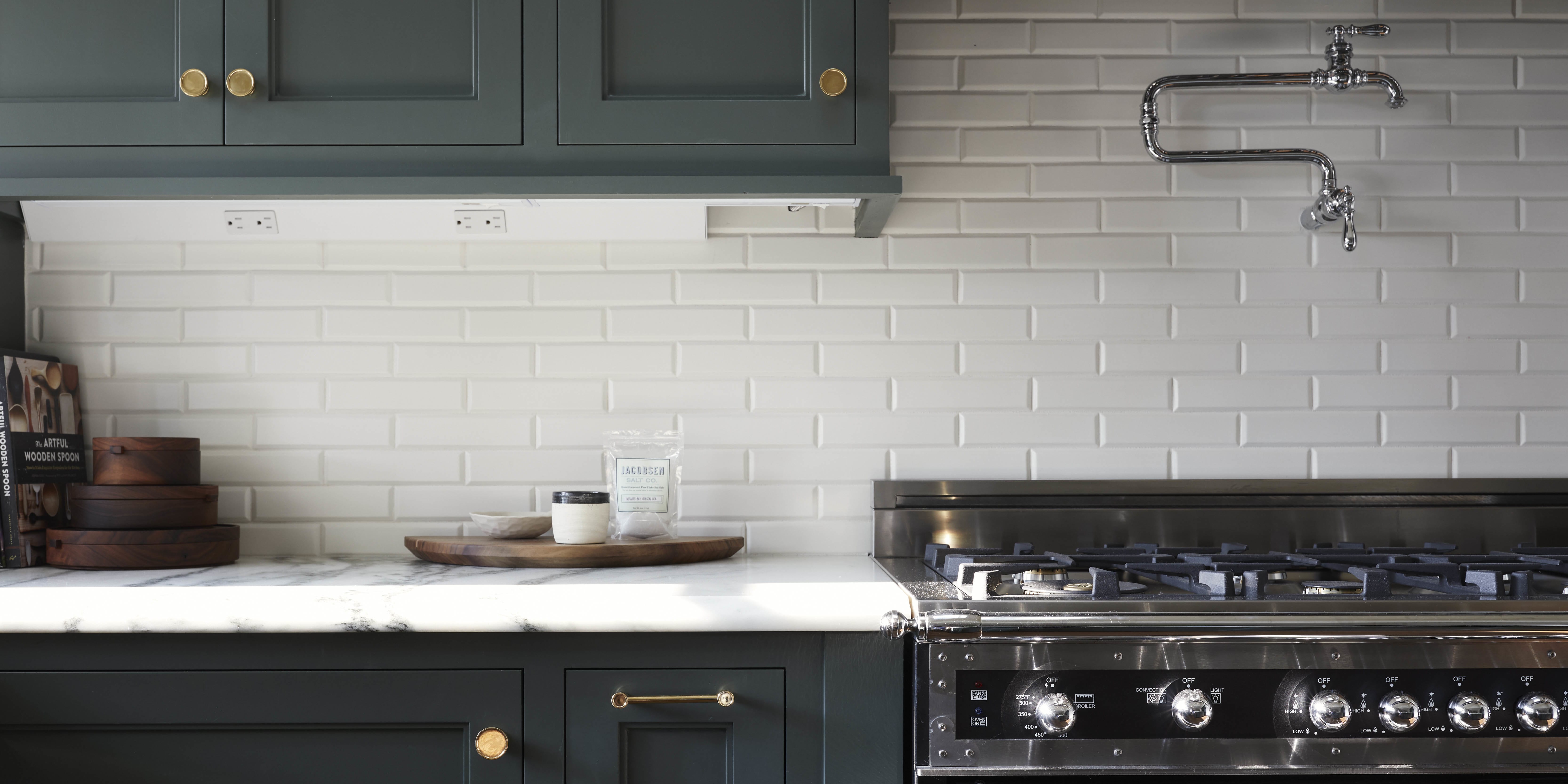 Tips for Using Unexpected Colors in the Kitchen